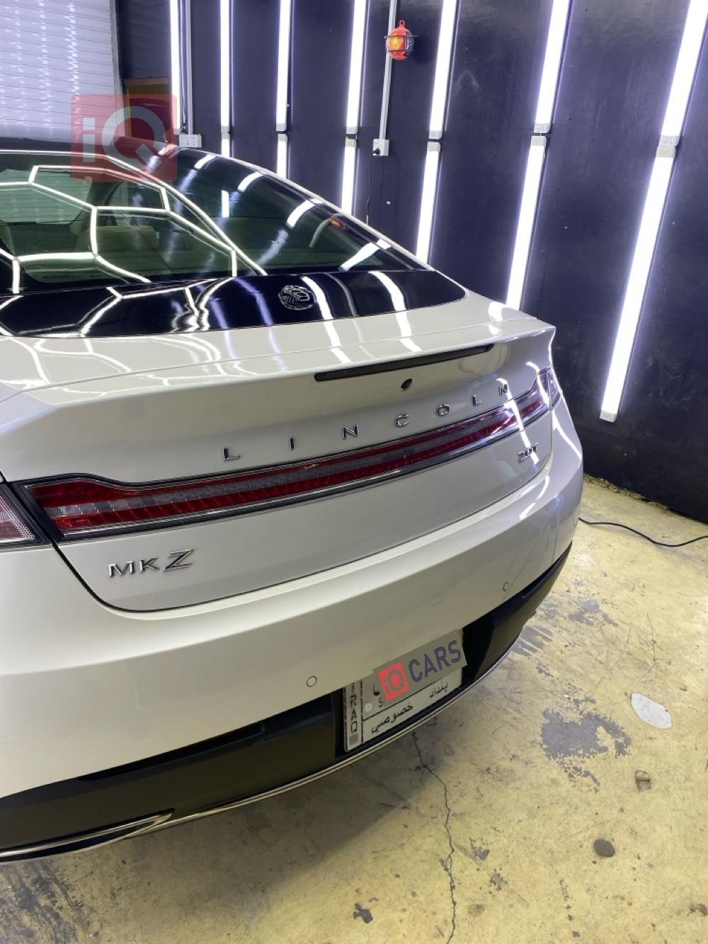 Lincoln MKZ